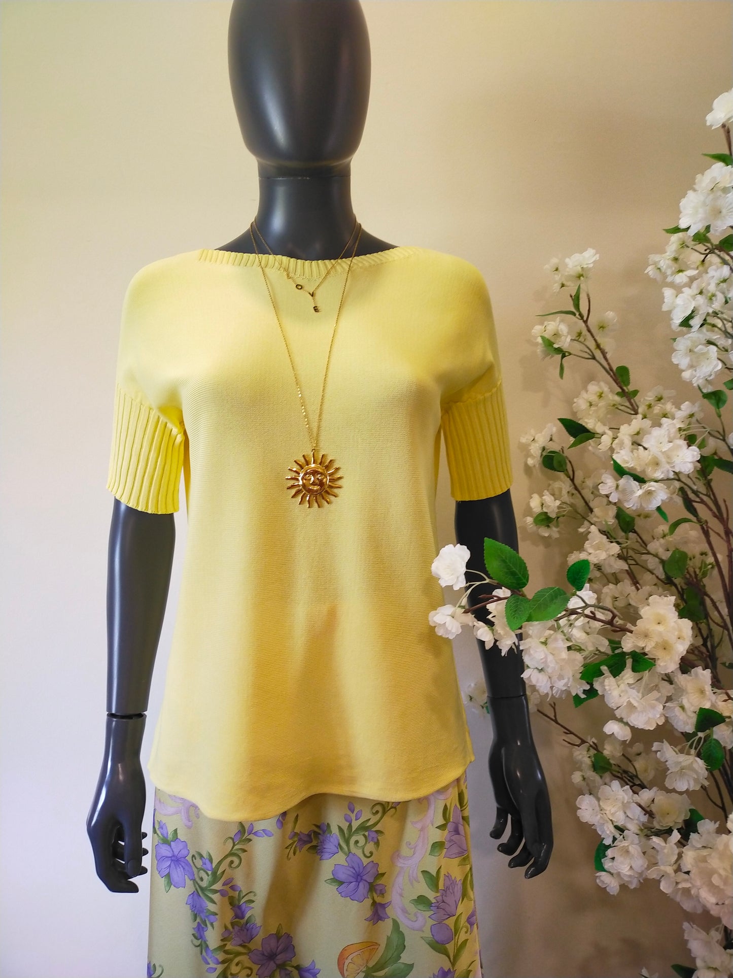 PULL YELLOW